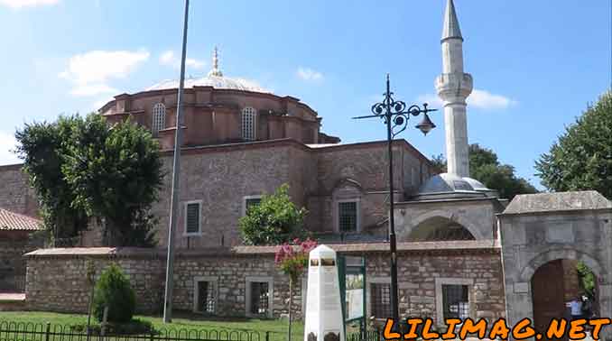 مسجد ایاصوفیه کوچک (Küçük Aya Sofya) از بهترین نقاط برای گردش در استانبول