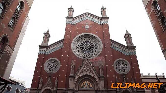 کلیسای سنت آنتوان؛ از جاذبه های گردشگری خیابان استقلال استانبول