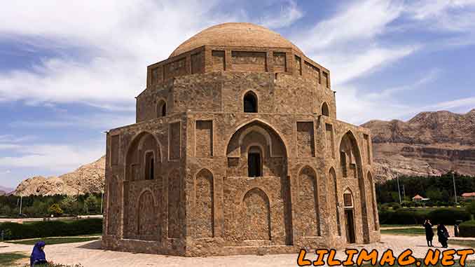 گنبد جبلیه کرمان با معماری سنگی و عظیم – جاهای دیدنی کرمان