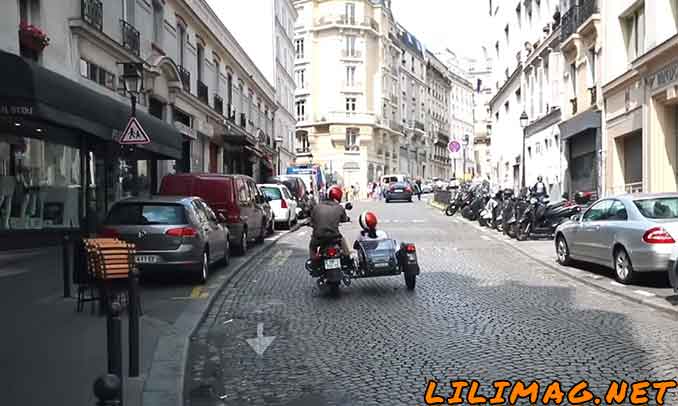 Best things to do in Paris : UNIQUE VEHICLES